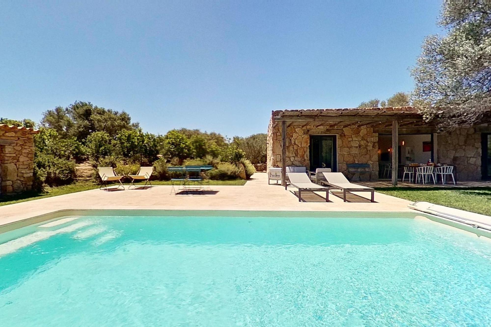Argiale - Arghjale Villa Figari  Luaran gambar